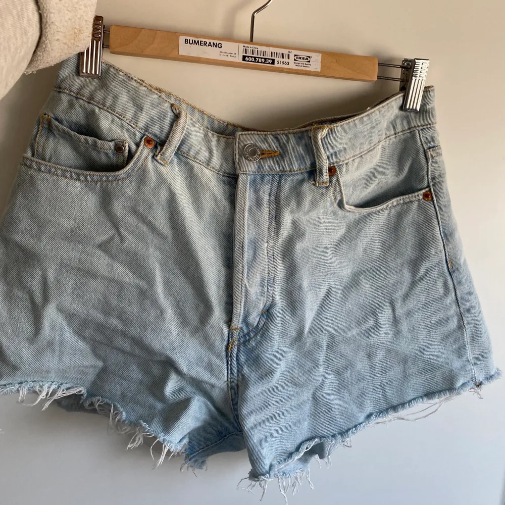 Fins ljusblåa shorts från hm. Bra skick❤️❤️. Shorts.