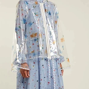 Regnjacka Ganni  - Regnjacka, bra skick! Köparen står för frakt