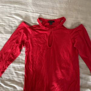 Snygg men enkel  - En snygg, sexig tröja som inte är för mycket men går att klä upp 