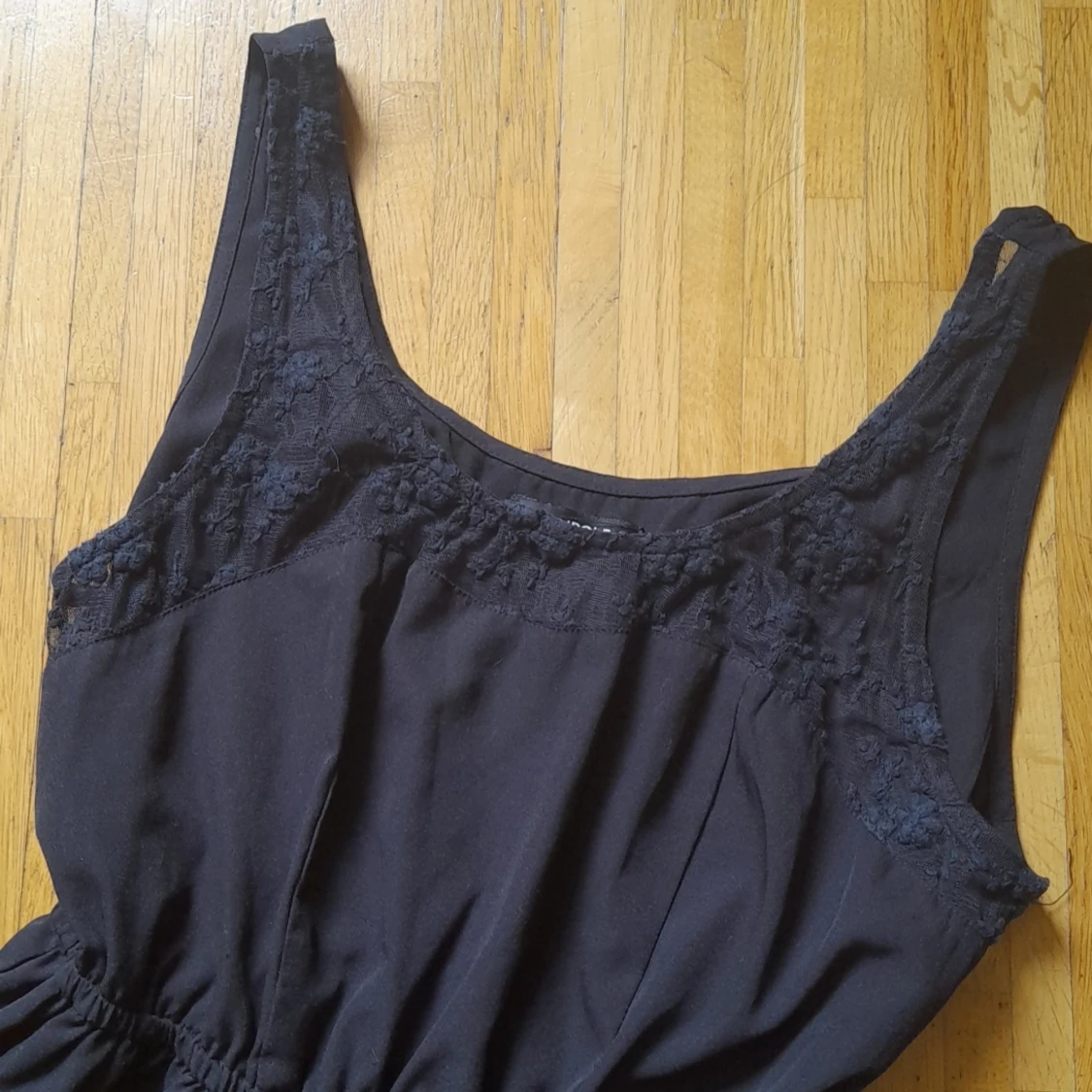 Rut&circle topp med spets  - 90