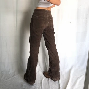 Byxor  - Väldigt snygga manchester byxor⭐️ fraktar för 66kr spårbart eller möts  i Fridhemsplan📍