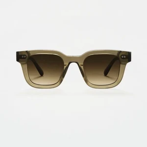 CHIMI 04 GREEN - Säljer ett par så fina chimi solglasögon, helt oanvända och i nyskick därav priset (priset kan dock diskuteras). Nypris 1200kr