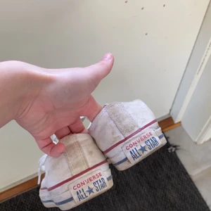 Converse - Slänger in i tvättmaskinen innan jag skickar iväg dom!!! 