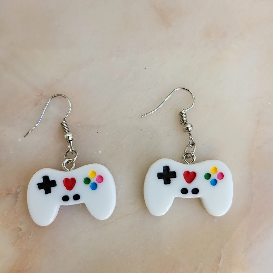 Tv spel konsol örhängen nya