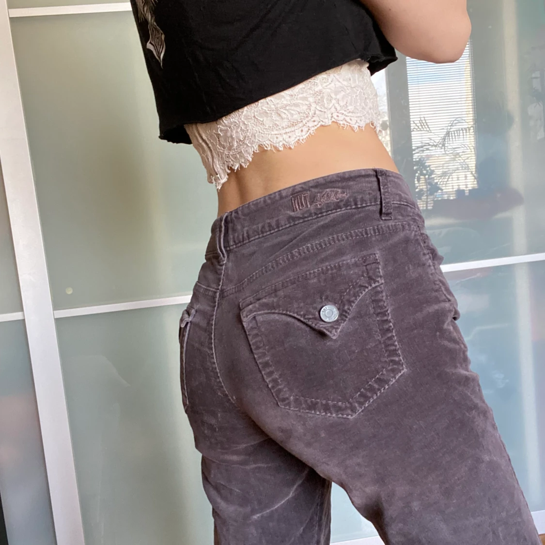 Lågmidjade manchesterbyxor  - 90