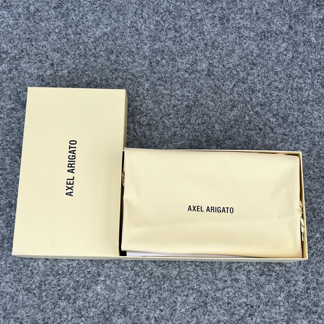 Axel Arigato Platform Suede Black - 90