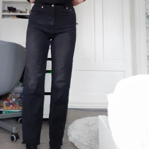 Svarta jeans från NAKD - Använda jeans i bra skick :)