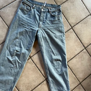 Jeans  - Säljer mina favorit jeans pga dom är för små. Dom är i superbra skick. Pris går att diskutera 