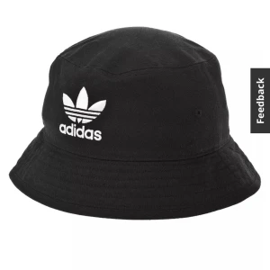 Adidas fiskehatt  - Fiskehatt adidas, 150kr inklusive frakt! One size passar både till tjejer och killar! 