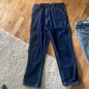 Carhartt jeans i superbra skick. Storlek 33 32