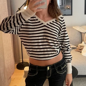 Randig stickad tröja - Skriv för info och fler bilder💕