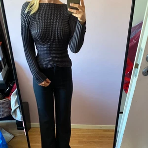 Cool tröja  - Så fin topp i fint material, passar alla då den är mycket töjbar