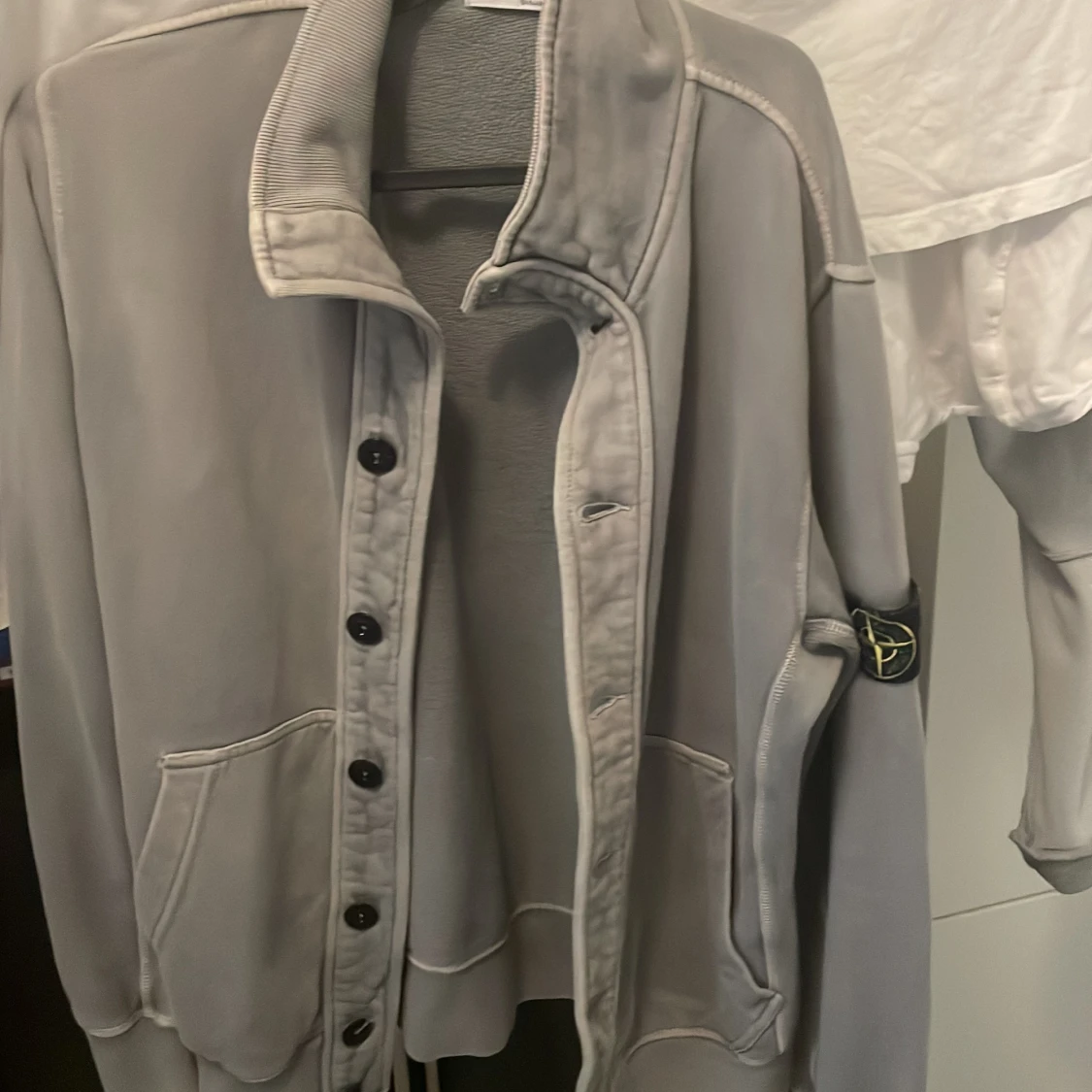 Stone island jacka med knappar