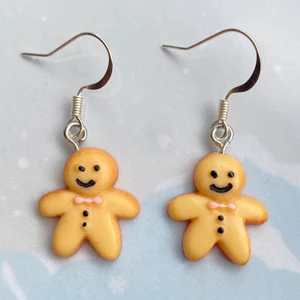 Pepparkaksgubbar örhängen 🧡 - Nickelfria krokar och fri frakt 🧡