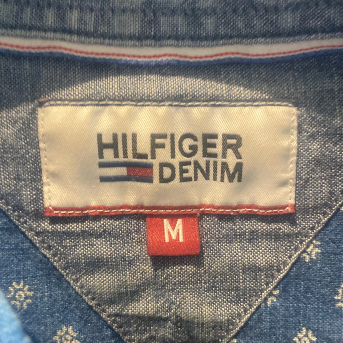 Tommy Hilfiger - 90
