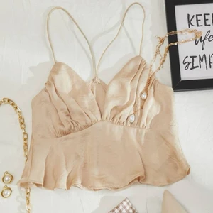 Topp - Beige topp i storlek s 