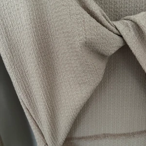 Beige klänning - Super fin korsad klänning.