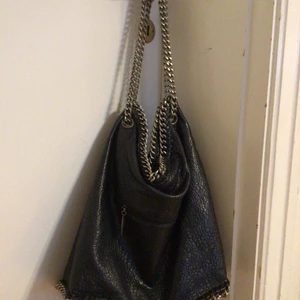 Tiamo väska - Tiamo väska, använd men i bra skick