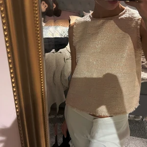 Tppp - Söt topp från zara , Men band ibak 