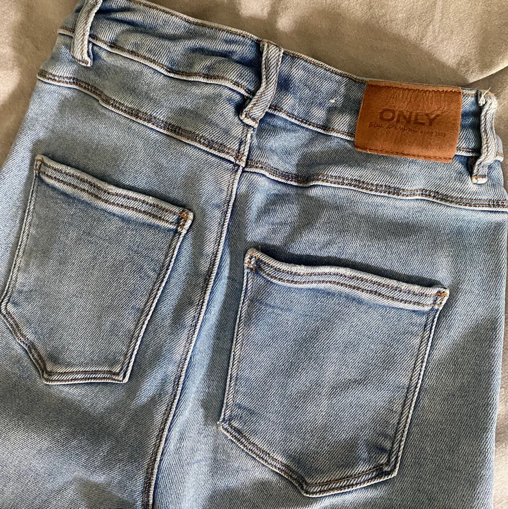 Skinny jeans från only👖Knappt använda säljer pga för små💗. Jeans & Byxor.