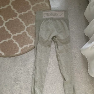 Gymshark tights strl xs - Säljer dessa gymshark tights i strl xs