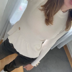 Chiara Forthi topp - I fint skick. Köparen står för frakten🫶🏼