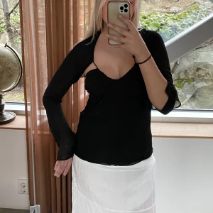 Topp - Så fin Zara topp, slutsåld på hemsidan. 