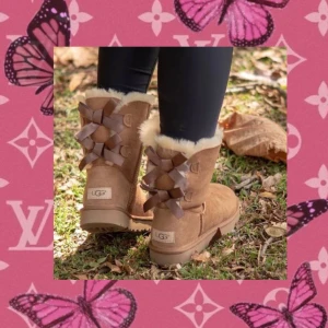 UGG super skick😍✨💕 - Superfina vinter skor mer bilder kan skickas vid intresse de är i äkta mocka och ull✨💕😍😍