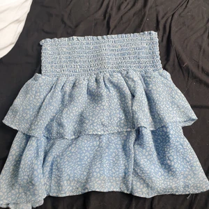 Chelsea kjol  - Säljer denna kjol för den är för liten. Den är aldrig använd. Det är storlek s på den.