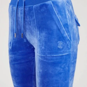 Juicy couture - Testad en gång kunde inte lämna tillbaka de var fel storlek så säljer dom här