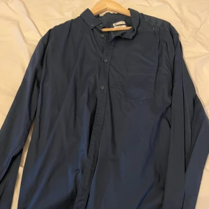 Cubus skjorta Xl - Cubus skjorta Xl använd enstaka gång, mörkblå