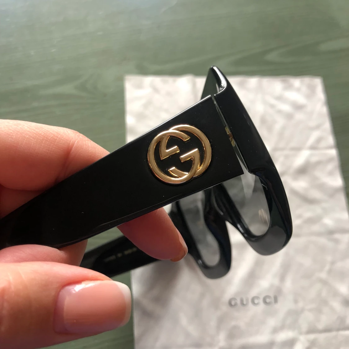 Gucci solglasögon - 90