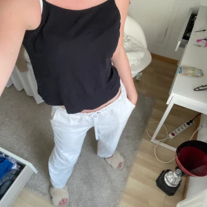 Linne  - Fint linne med säljer eftersom det är för litet