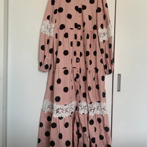 Klänning storlek S - Oversize klänning. Mycket fin 