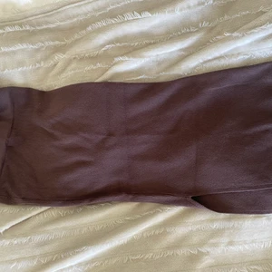 Brun kjol  - Helt oanvänd super fin brun kjol. Från new yorker i stolen xs 