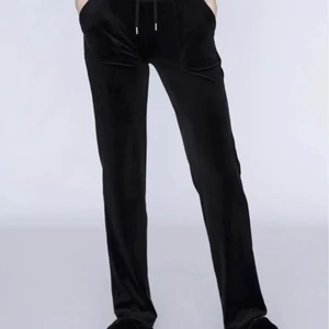 Juicy couture - Storlek S, fint skick!! Vill byta mot en annan färg