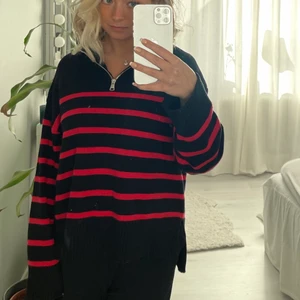 Zara tröja - Jätte snygg och mysig stickad tröja från zara, använd få gånger. 