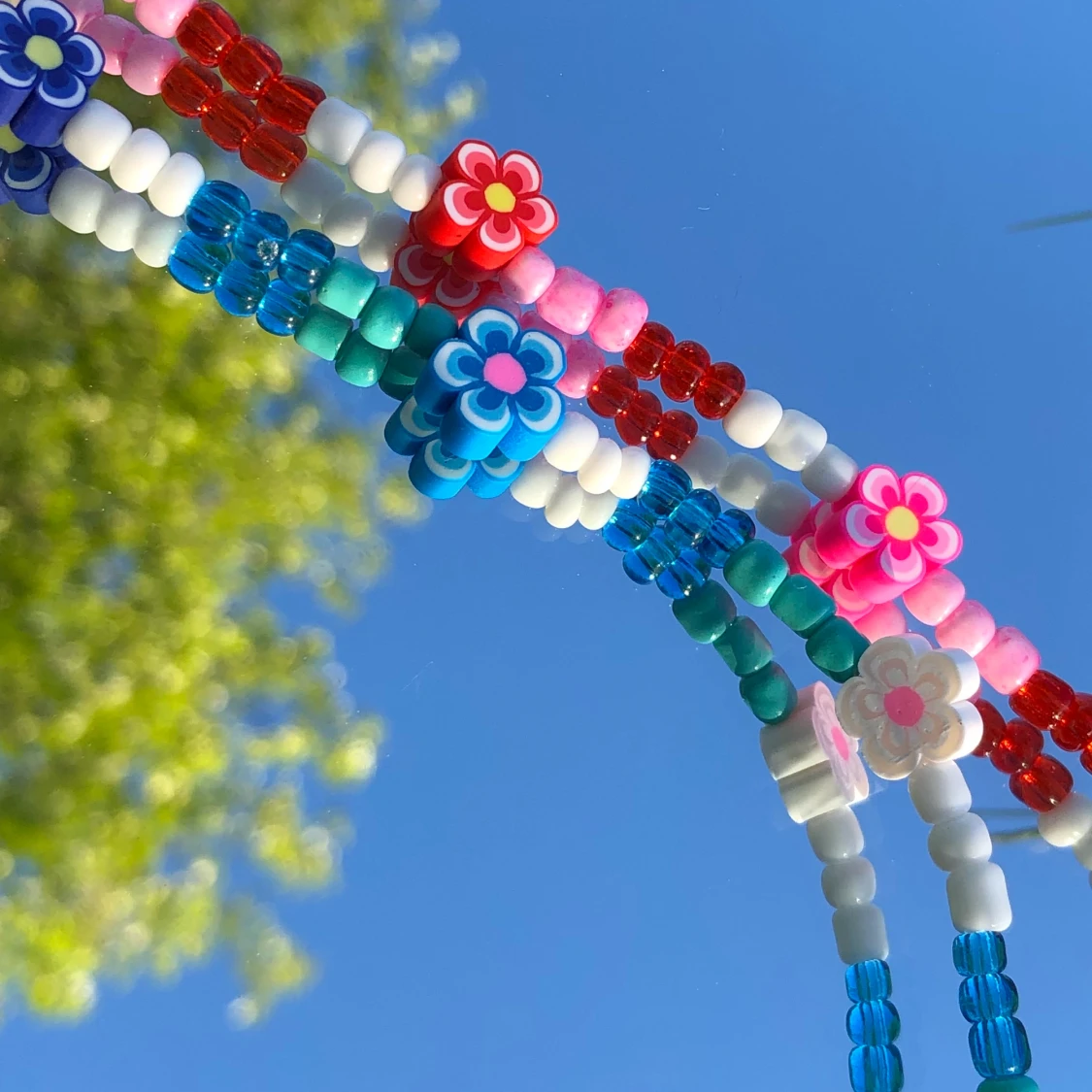 Jättefint blomhalsband💙💗 - 90