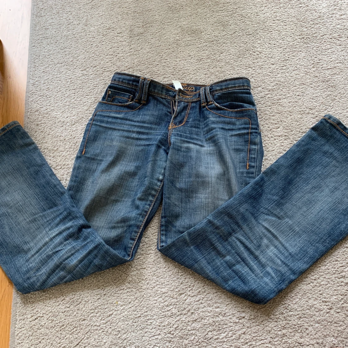 Lågmidjade jeans / low waisted  - 90