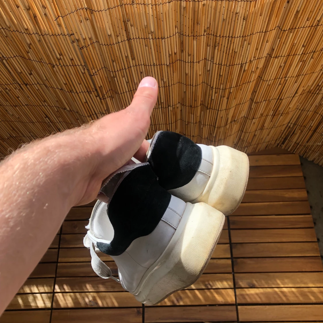 Alexander Mcqueens  - 90