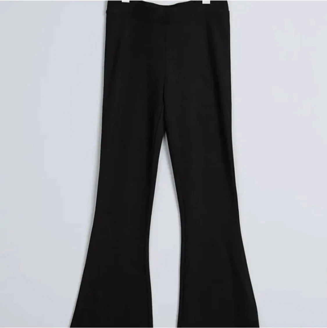 Yogabyxor från Gina Tricot - 90