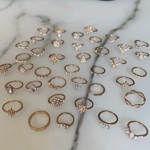 Ringar BUDA - Olika storlekar. Säljer alla ringar som ett paket, budas ut! Frakt 12kr