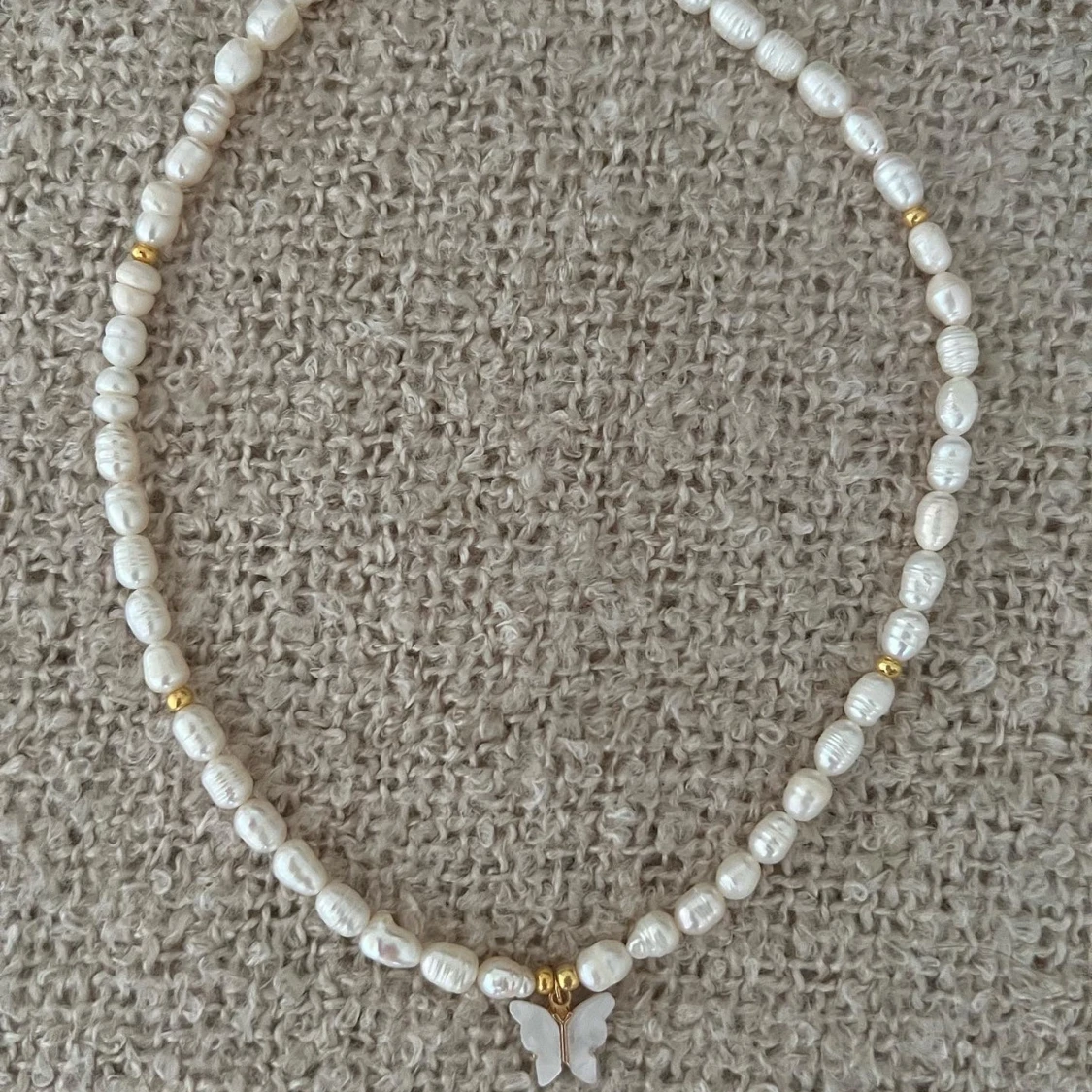 Amelia halsband  - 90