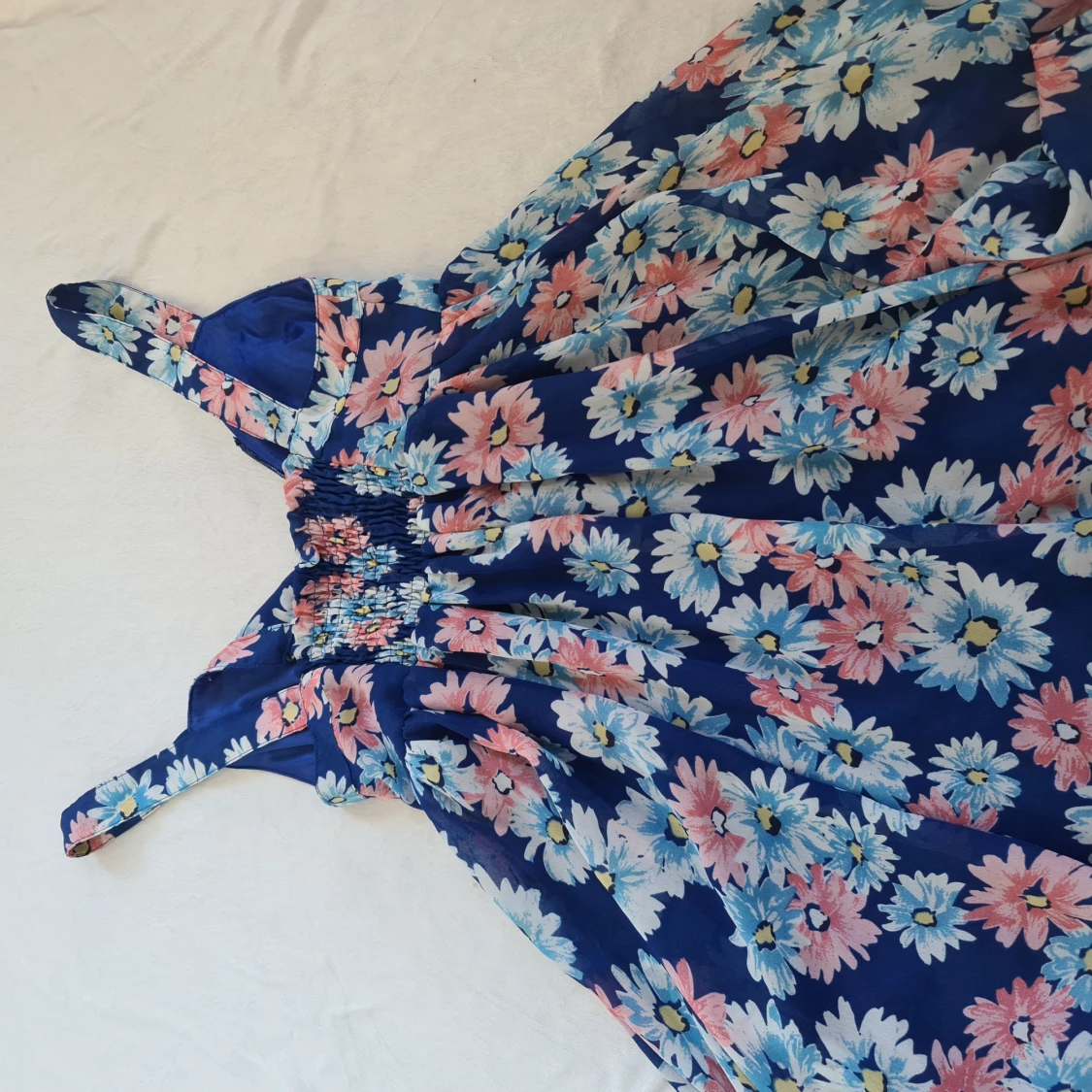 Blå blommig miniklänning - 90