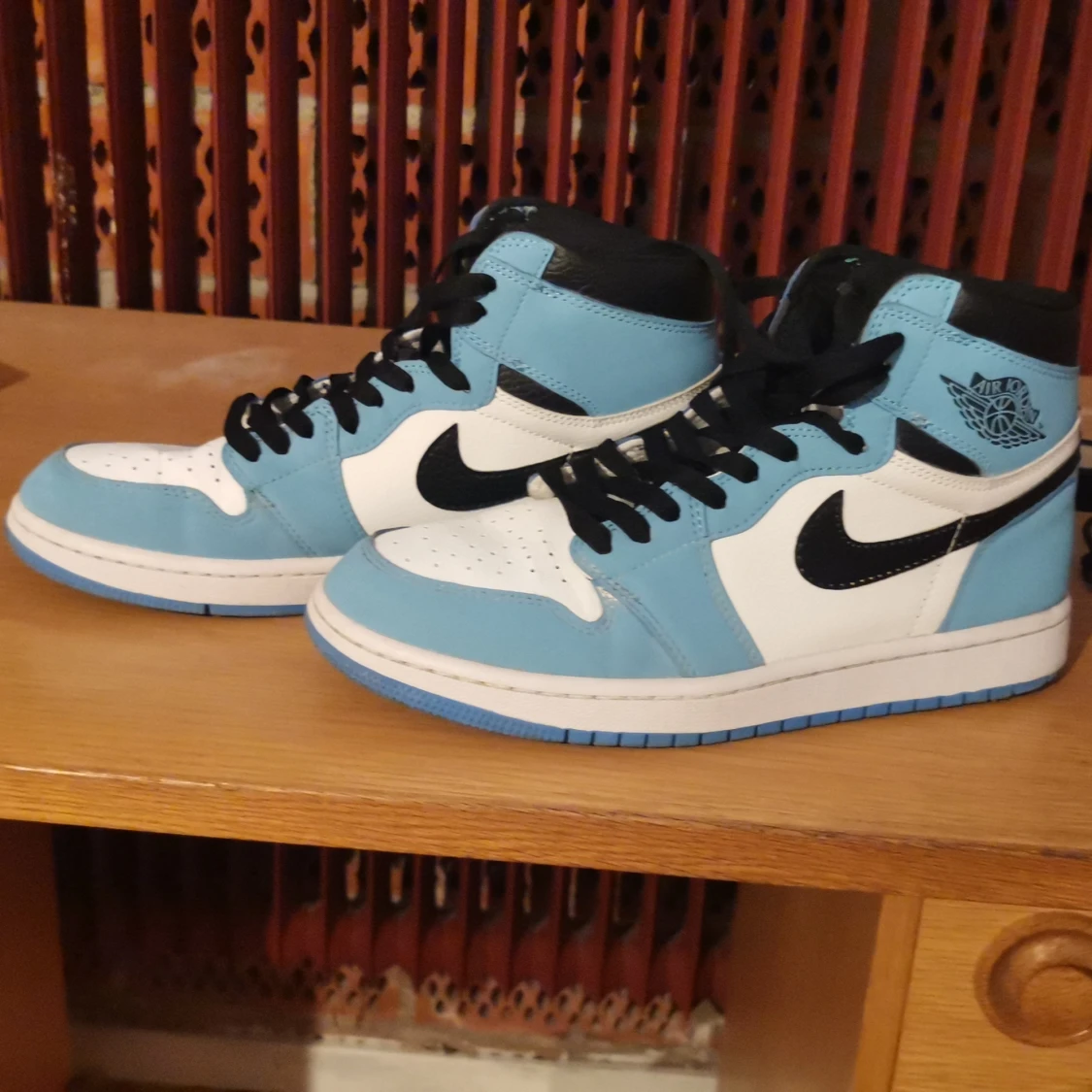 Jordan 1 universitet blue