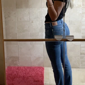 Levi’s bootcut jeans - W24 L32 