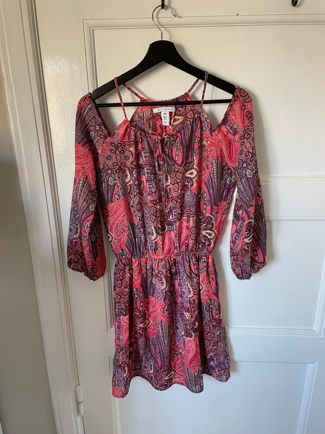 Mönstrad sommarklänning