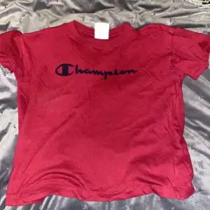 Croppad Champions T-shirt 
