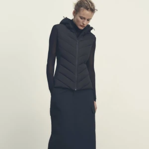 zara väst - säljer den här västen på grund av att den inte kommer till användning 