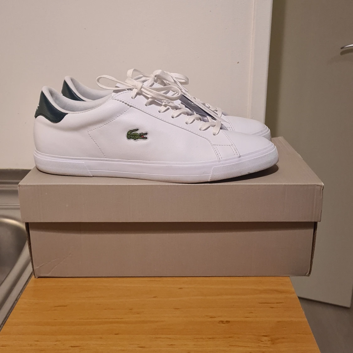 Lacoste 